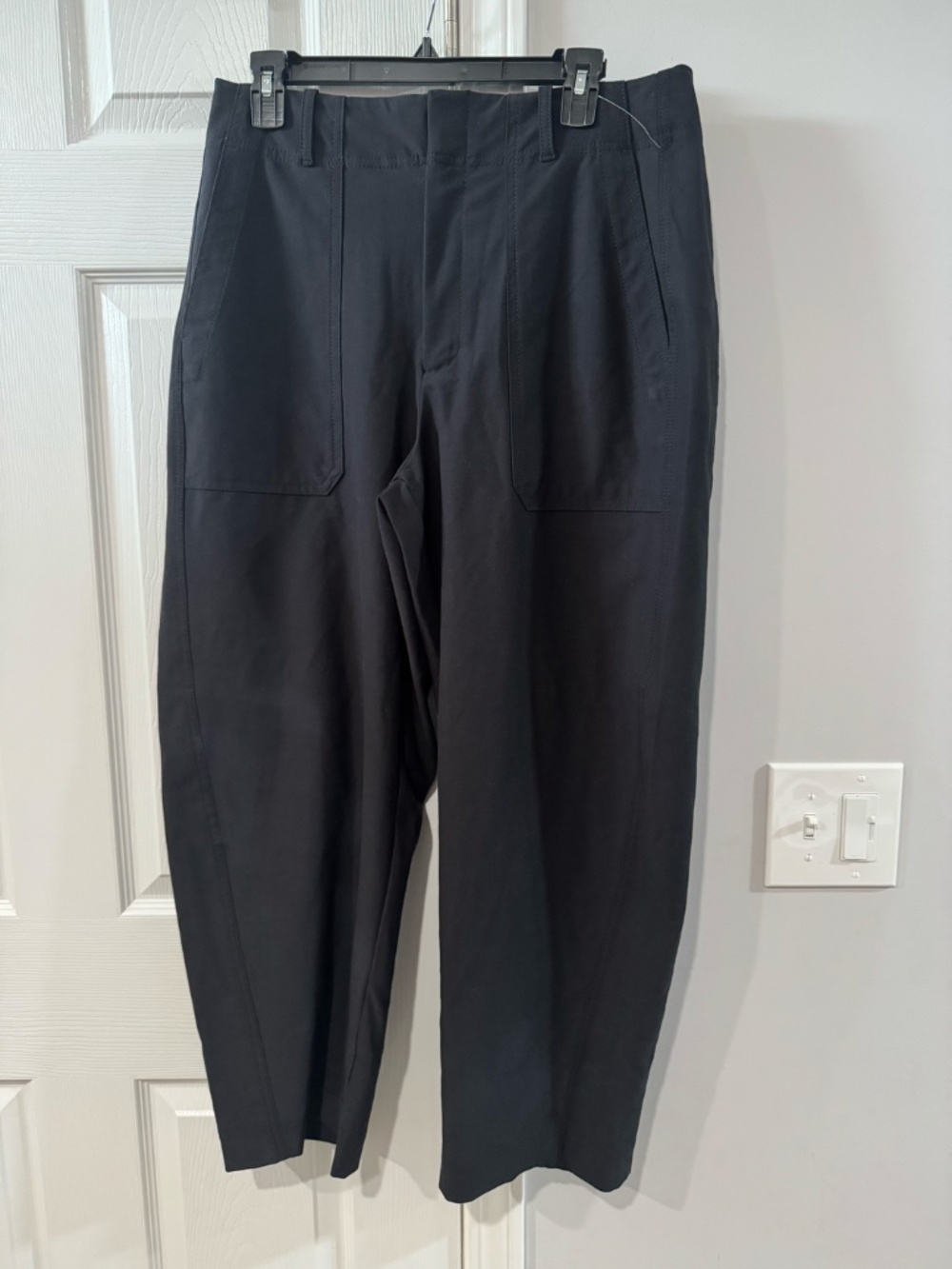 NWOT Athleta Skyline High Rise Barrel leg Pant | Black - Picture 10 of 12